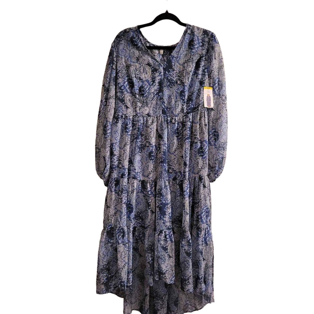 Womens NWT blue floral dress. medium.